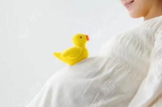 东莞助孕机构做三代试管怎么样？如果子宫偏大能移植吗？